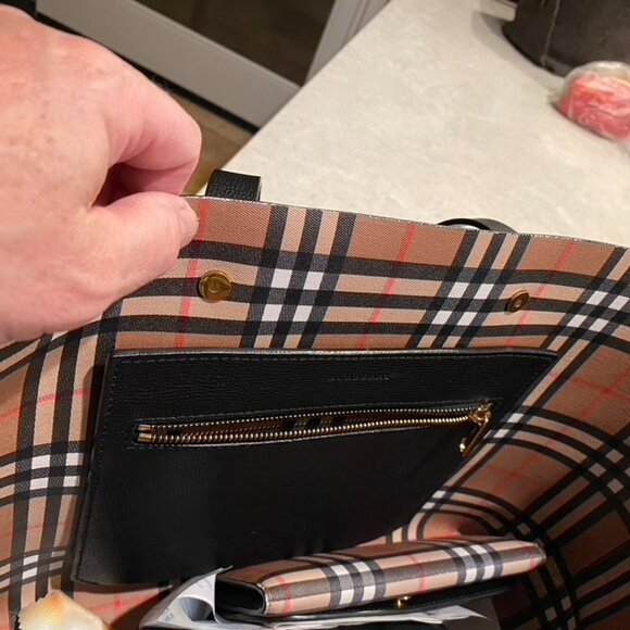 Burberry Tote and Matching Walet - Picture 10 of 14